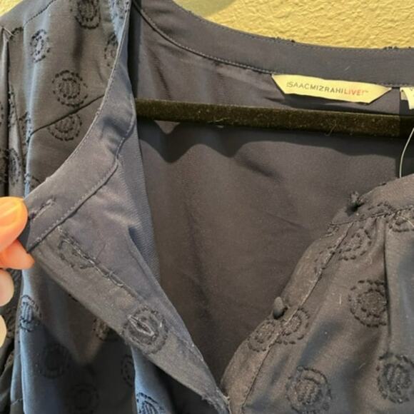 NEW Textured Dot Blouse with Pleated Sleeves Dk Navy by Isaac Mizrahi Sz 18W - Picture 10 of 11